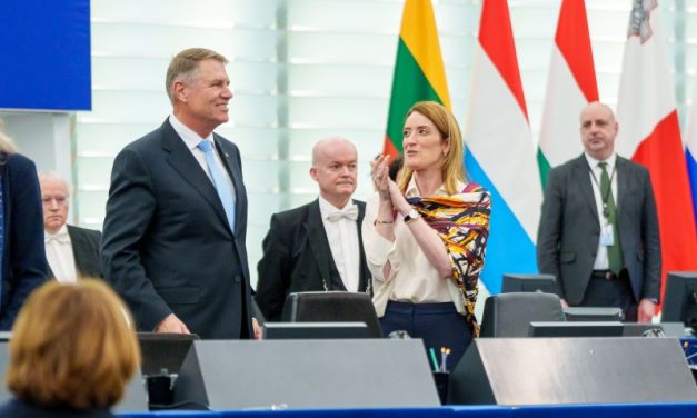 A magyarellenes Iohannis szerint az EU-nak továbbra is ki kell állnia Ukrajna mellett