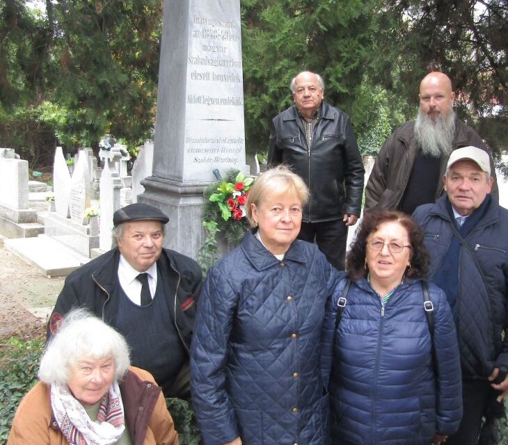 Főhajtás a Sági úti temetőben