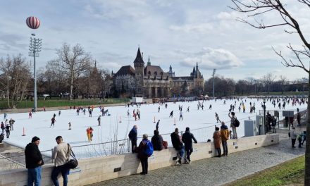 Rekord látogatói létszám a budapesti Városligeti Műjégpályán