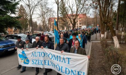 SZÉKELY SZABADSÁG NAPJA | Autonómiát követeltek Székelyföldnek a marosvásárhelyi tüntetésen