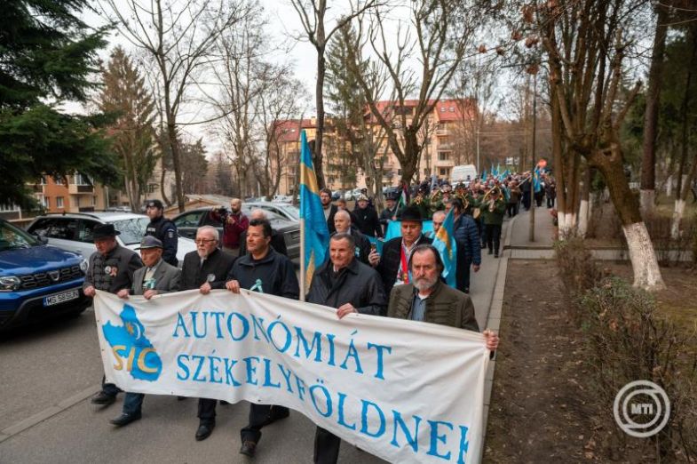 SZÉKELY SZABADSÁG NAPJA | Autonómiát követeltek Székelyföldnek a marosvásárhelyi tüntetésen