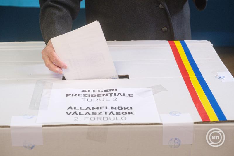 Elnökválasztás Romániában – Magas a részvétel a döntő fordulóban