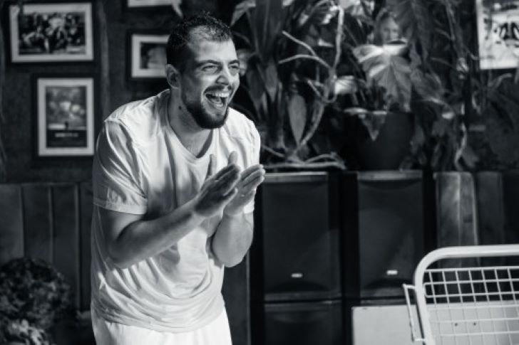 Rendhagyó premierre készül a Csiky Gergely Állami Magyar Színház