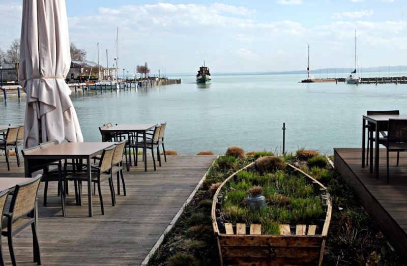 A VisitBalaton365 csütörtökön indult kampányában a Balaton tavaszi élményeire hívja fel a figyelmet