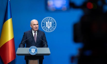 Továbbra sem hajlandó lemondani tisztségéről a szociáldemokraták támogatása nélkül maradt kormányfő