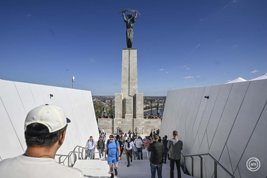 Megnyílt a budapesti Gellért-hegyen a megújult Citadella