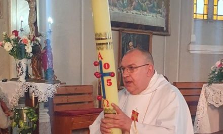 Jäger Béla temesvár-újkissodai plébános pappá szentelésének 40. évfordulóját ünnepli