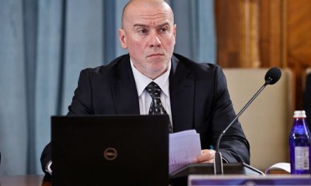 Lemondott a bukaresti kormány RMDSZ-es kulturális minisztere