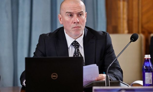 Lemondott a bukaresti kormány RMDSZ-es kulturális minisztere