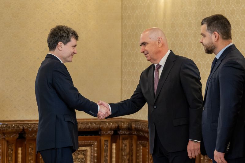 A romániaiak kétharmada elégedetlen az államfő és a miniszterelnök tevékenységével