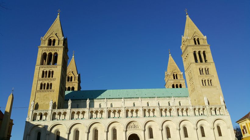 Állami forrás híján nehéz helyzetbe kerültek a pécsi kulturális élet fontos szereplői
