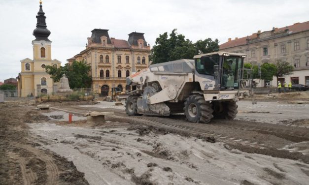 Látványosan megújul a temesvári Kossuth tér: Haladnak a munkálatok a Gyárvárosban