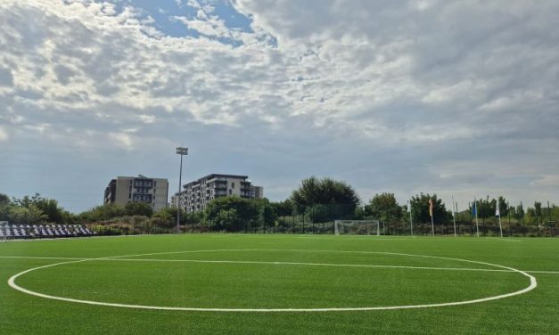 Poli ’90 és UMT 2000 újra a pályán: „A Legendák Mérkőzése” az új sportbázis avatóján